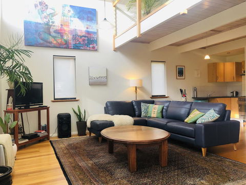 Zephyr Studio - New Castle Holiday 0