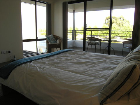 Swan Valley Townhouse - New Castle Holiday 22