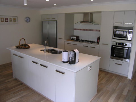 Swan Valley Townhouse - New Castle Holiday 4