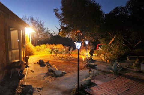 Eleebana Guest House - New Castle Holiday 35