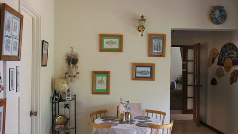 Eleebana Guest House - New Castle Holiday 31