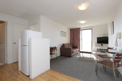 Atrium Hotel Mandurah - New Castle Holiday 32