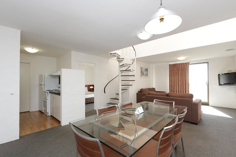 Atrium Hotel Mandurah - New Castle Holiday 17