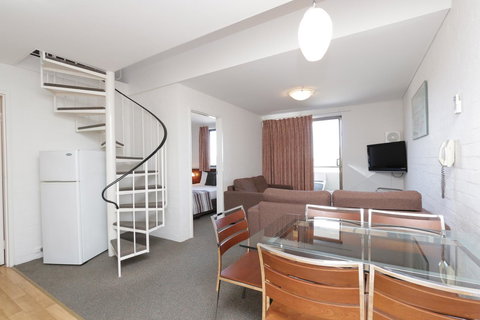 Atrium Hotel Mandurah - New Castle Holiday 21