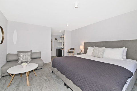 Atrium Hotel Mandurah - New Castle Holiday 16