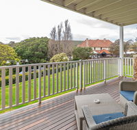 Caves House Hotel - New Castle Holiday