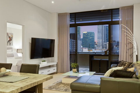 The Executive Penthouse - New Castle Holiday 4