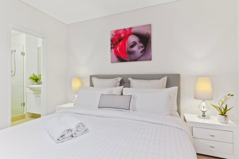 The Executive Penthouse - New Castle Holiday 12