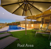 7 Kestrel Place - PRIVATE JETTY  POOL - New Castle Holiday