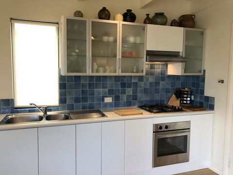 Orion Studio With Ocean Views - New Castle Holiday 5