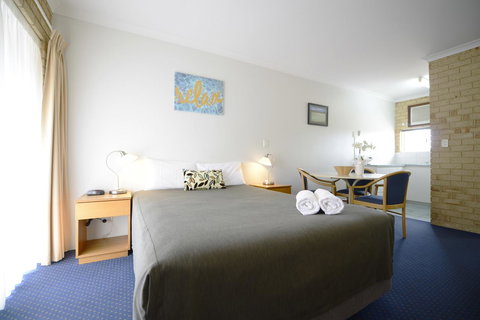 The Jetty Resort - New Castle Holiday 39