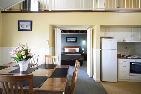 The Jetty Resort - New Castle Holiday 4