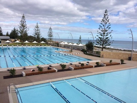 230 Alice Street - New Castle Holiday 2