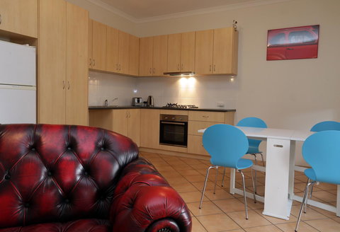 230 Alice Street - New Castle Holiday 5