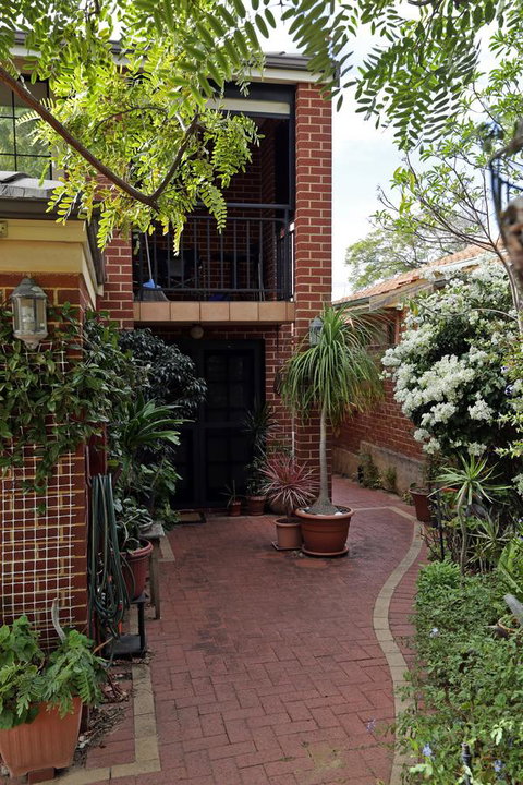 230 Alice Street - New Castle Holiday 7