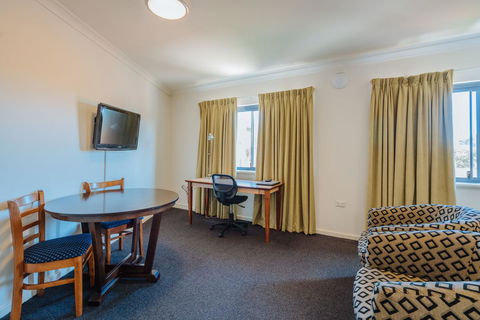Canning Bridge Auto Lodge - New Castle Holiday 37