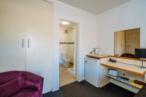 Canning Bridge Auto Lodge - New Castle Holiday 22
