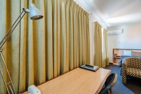 Canning Bridge Auto Lodge - New Castle Holiday 35