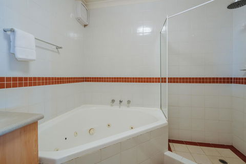 Canning Bridge Auto Lodge - New Castle Holiday 41