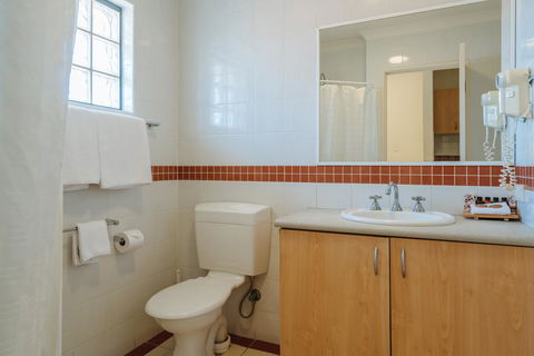 Canning Bridge Auto Lodge - New Castle Holiday 2