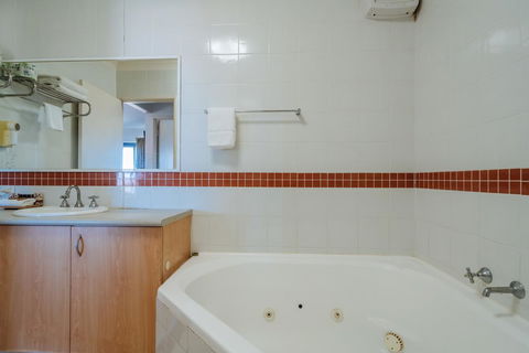 Canning Bridge Auto Lodge - New Castle Holiday 40