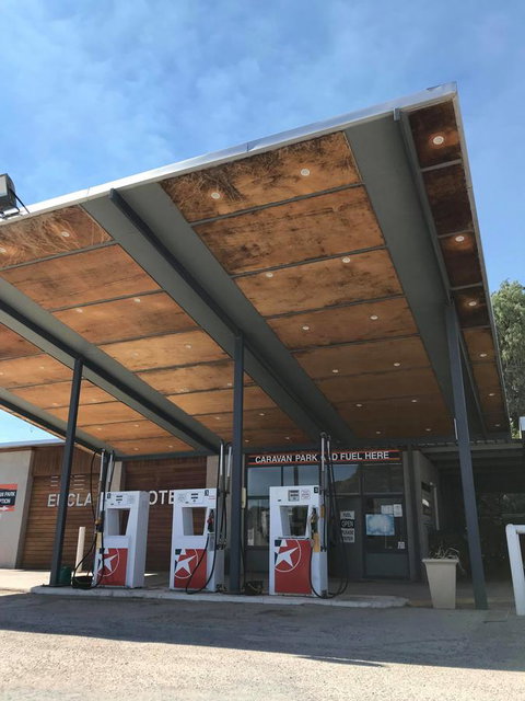 EUCLA MOTOR HOTEL - New Castle Holiday 34