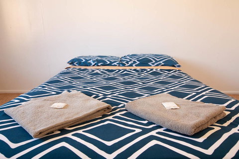 EUCLA MOTOR HOTEL - New Castle Holiday 10