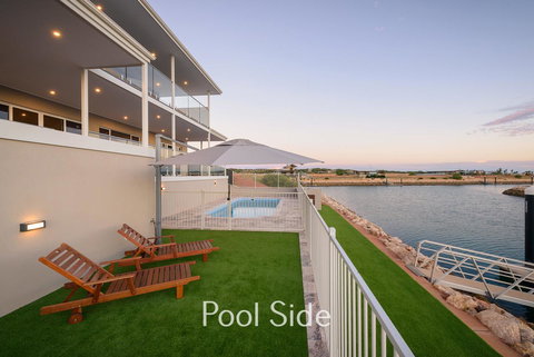 32 Corella Court - New Castle Holiday 20