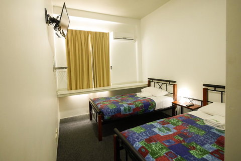 Perth City YHA - New Castle Holiday 26