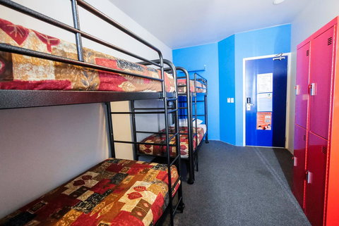 Perth City YHA - New Castle Holiday 22