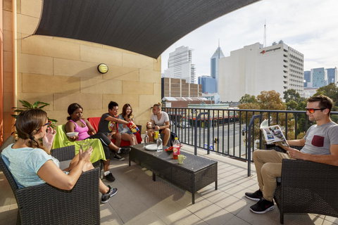 Perth City YHA - New Castle Holiday 29