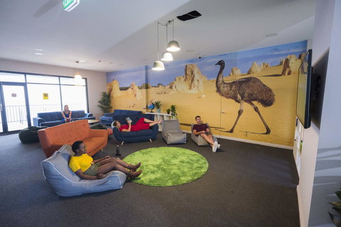 Perth City YHA - New Castle Holiday 16