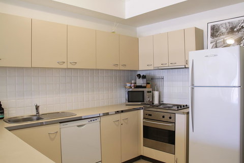 WESTEND CBD PERTH-ULTIMATE LOCATION - New Castle Holiday 9