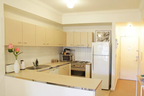 WESTEND CBD PERTH-ULTIMATE LOCATION - New Castle Holiday 28