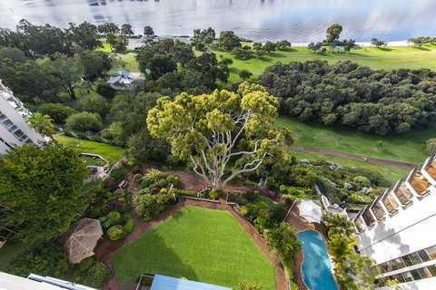 High Tor Apartment 135 - New Castle Holiday 6