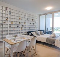 Boutique Carousel Apartment - New Castle Holiday