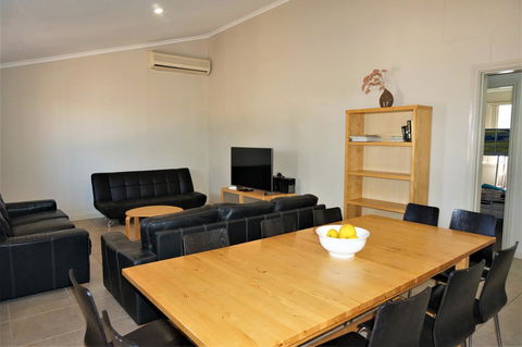 9 Krait Street - Perfect For Large Groups Or Families Alike - New Castle Holiday 3