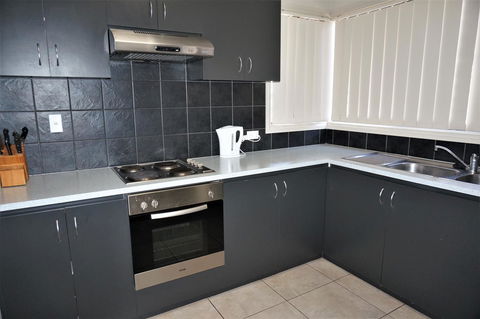 9 Krait Street - Perfect For Large Groups Or Families Alike - New Castle Holiday 7