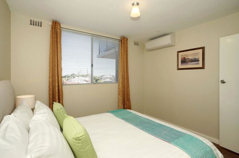 Freo Apartment - New Castle Holiday 5