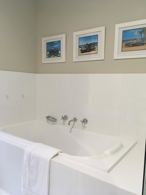 Rowley House - New Castle Holiday 1