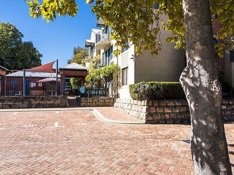 Subiaco Village 28 - New Castle Holiday 20