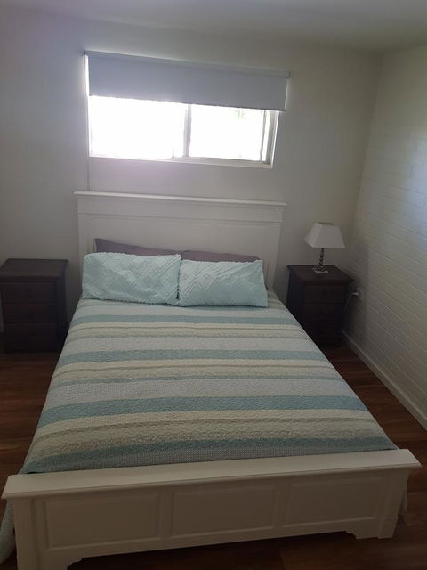 While Away Holiday Accommodation - New Castle Holiday 11