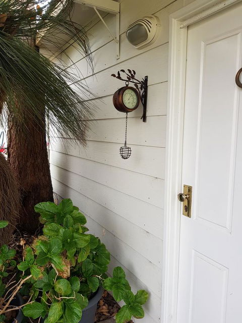 While Away Holiday Accommodation - New Castle Holiday 1