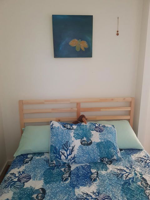 While Away Holiday Accommodation - New Castle Holiday 12