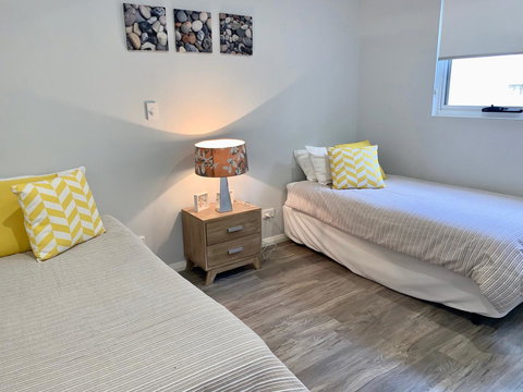 17 By The Sea - New Castle Holiday 3