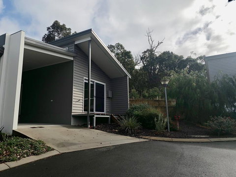 17 By The Sea - New Castle Holiday 1