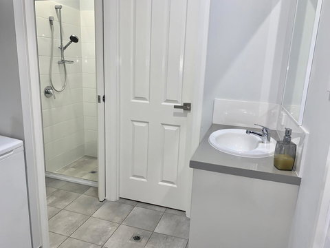 17 By The Sea - New Castle Holiday 6