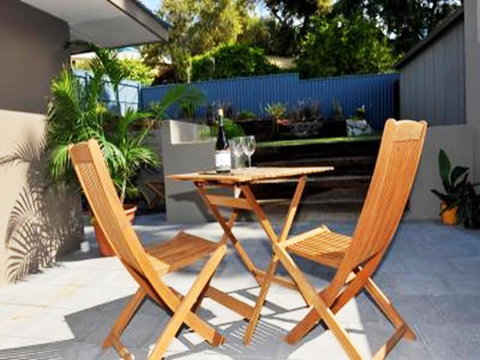 Waikiki Beach Bed And Breakfast - New Castle Holiday 12