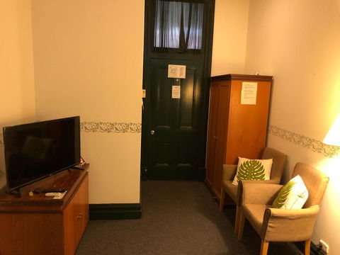 The Palace Hotel - New Castle Holiday 1