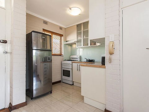 Rosalie 35 - New Castle Holiday 10